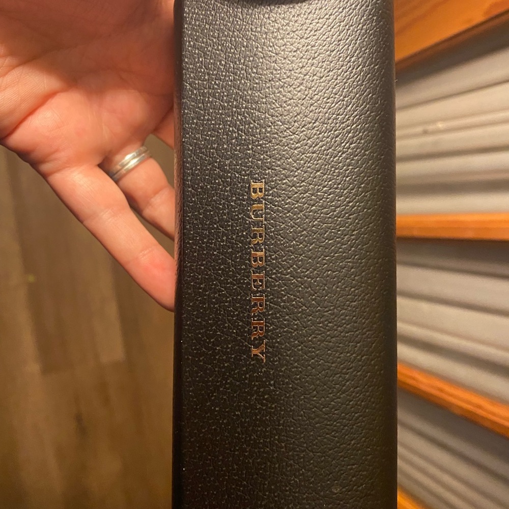 Brand new women’s burberry sunglasses.